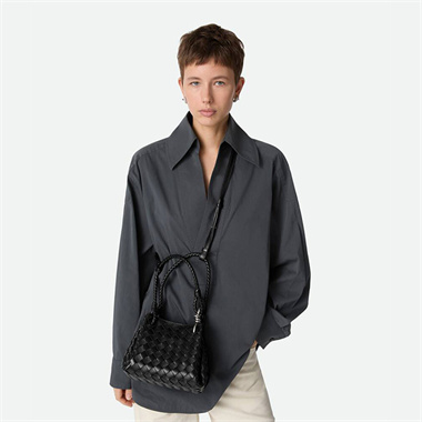 bottega veneta intreccio suede shoulder bag #796569